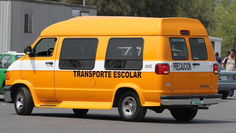 Image - Tu Colonia Regia Padres Y Escuelas Critican Al Gobierno Estatal Y a Samuel García Por Imponer Transporte Escolar Obligatorio Sin Reglas Claras, Apoyo Económico Ni Capacitación.