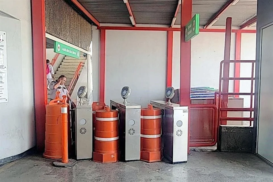 Image - Tu Colonia Regia El Abandono De La Línea 1 Del Metro De Nuevo León Evidencia La Mala Planeación De Samuel García, Que Prioriza Obras Nuevas Y Descuida El Transporte Público.