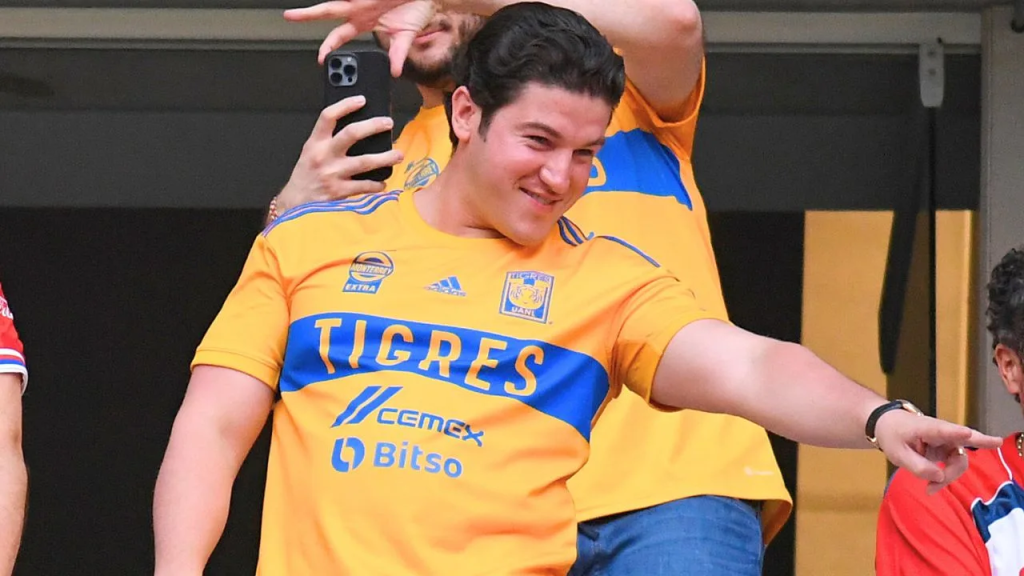 Image - Tu Colonia Regia La Uanl Inició La Reparación De Baches En El Estadio Universitario, Donde Los “volcancitos” Afectaron Por Años Mientras Samuel García No Atendió El Deterioro.