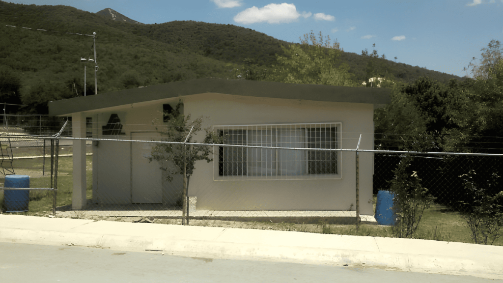 La Clínica Cerrada En Santiago Nl Por Falta De Presupuesto Estatal Para La Salud