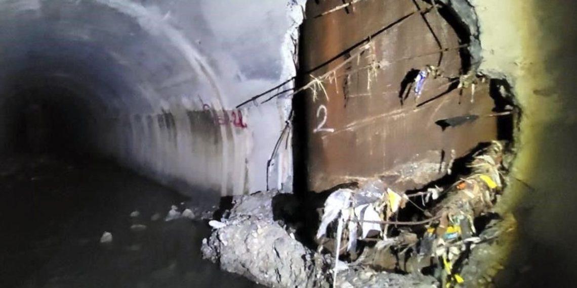 Peligro En Las Columnas De La Línea 4 Que Dañaron El Drenaje Pluvial - Tu Colonia Regia