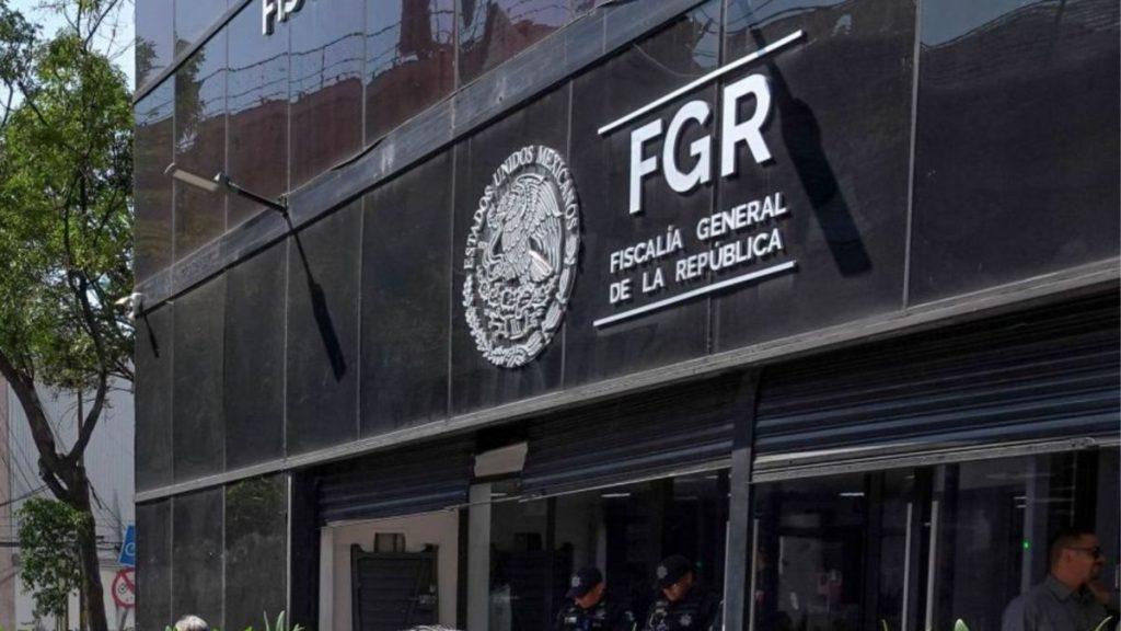 Fgr Investiga a Samuel - Tu Colonia Regia