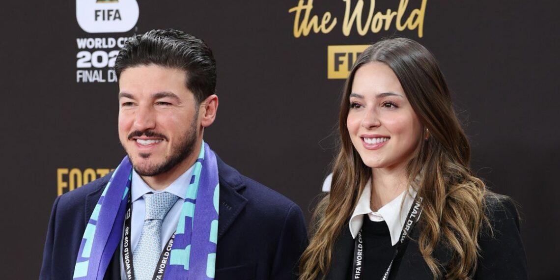 Samuel Y Mariana Culpan a Cfe Por Apagones - Tu Colonia Regia