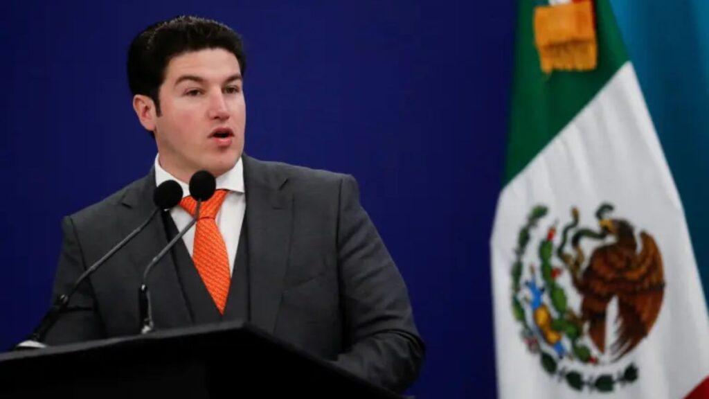 El-esposo-de-mariana-rodriguez - Tu Colonia Regia Samuel García Hablando Ante El. Micrófono - Tu Colonia Regia