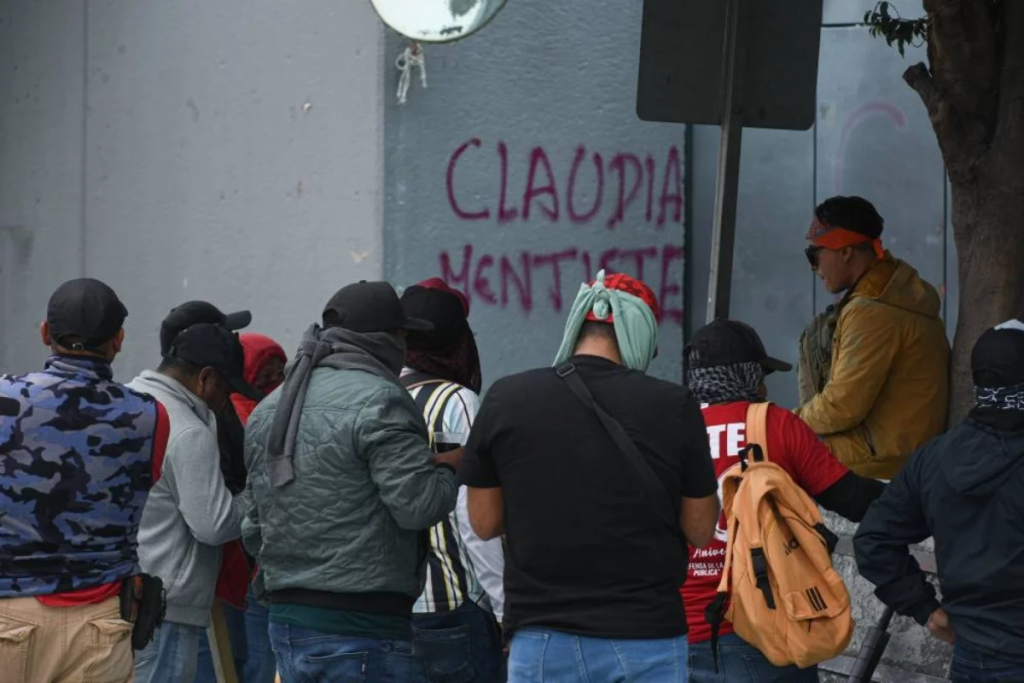 Marcha De La Cnte  - Tu Colonia Regia