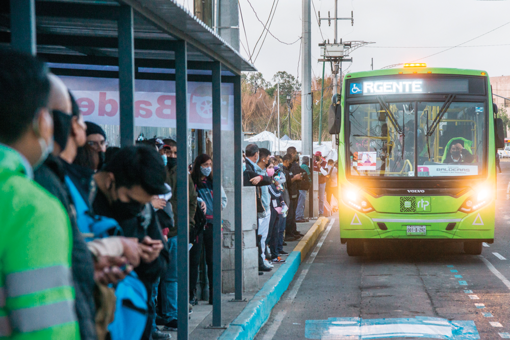Image - Tu Colonia Regia Las Filas De Espera Desmienten a Samuel García. Conoce La Realidad De La Ruta 160 Y El Caos Del Transporte Metropolitano. - Tu Colonia Regia